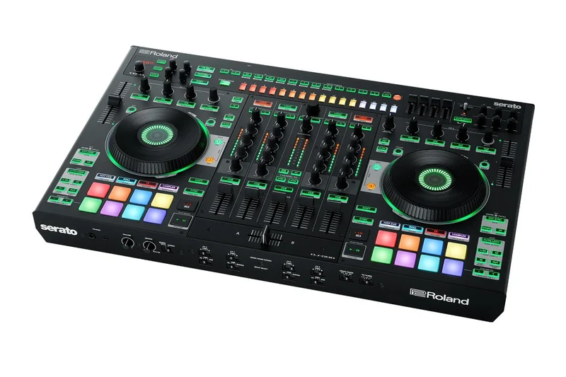 Roland DJ-808 DJ Controller for Serato DJ